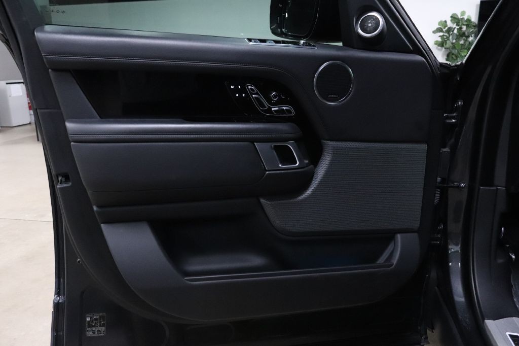 2019 Land Rover Range Rover Image 9