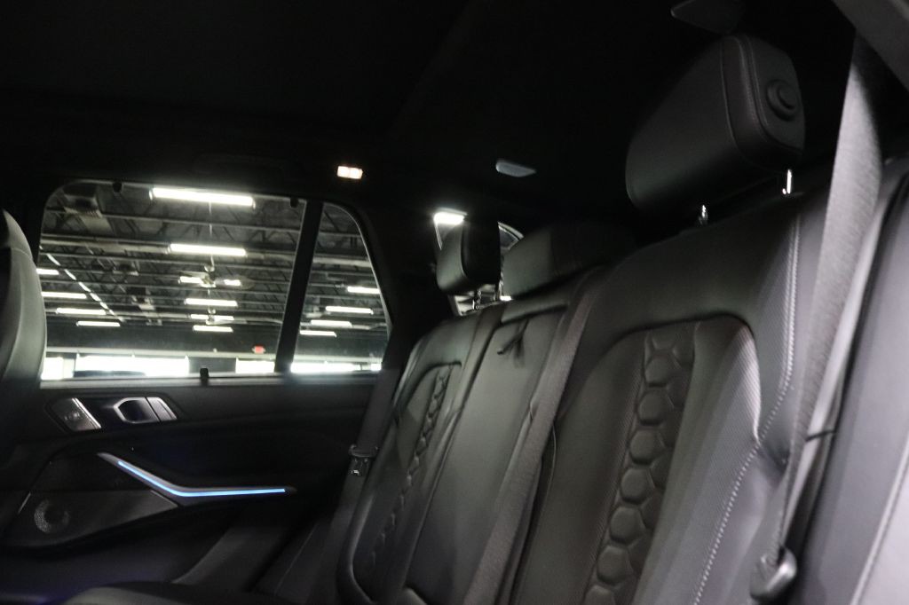 2021 BMW X5 Image 21