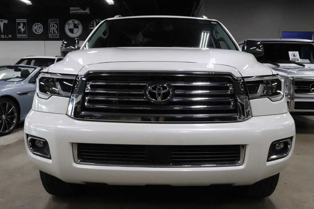 2021 Toyota Sequoia Image 8
