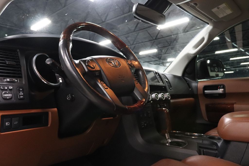 2021 Toyota Sequoia Image 10
