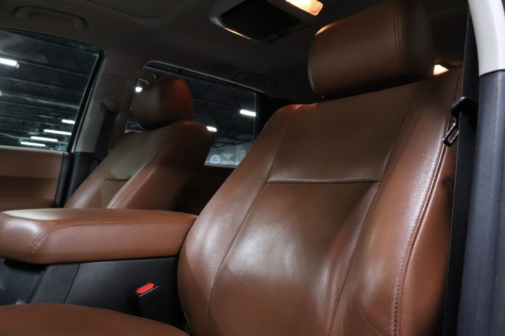 2021 Toyota Sequoia Image 11