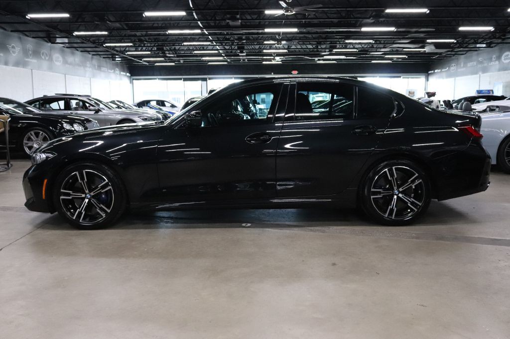 2023 BMW 3 Series Image 2