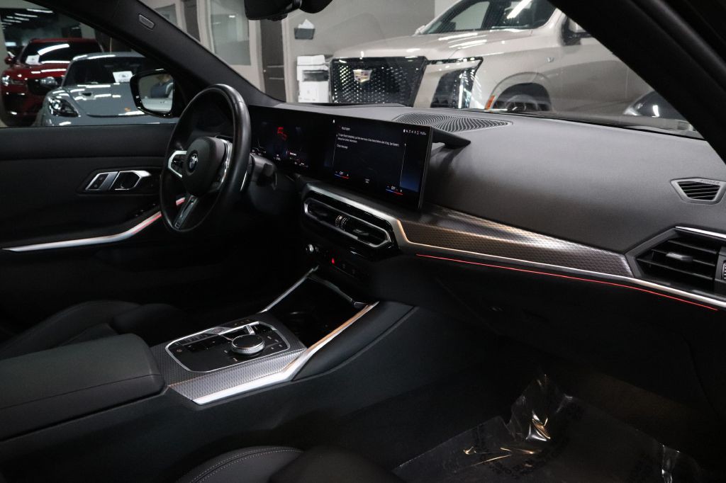2023 BMW 3 Series Image 30