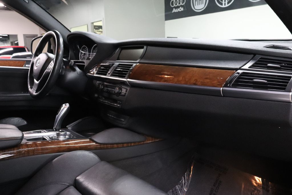 2013 BMW X6 Image 30