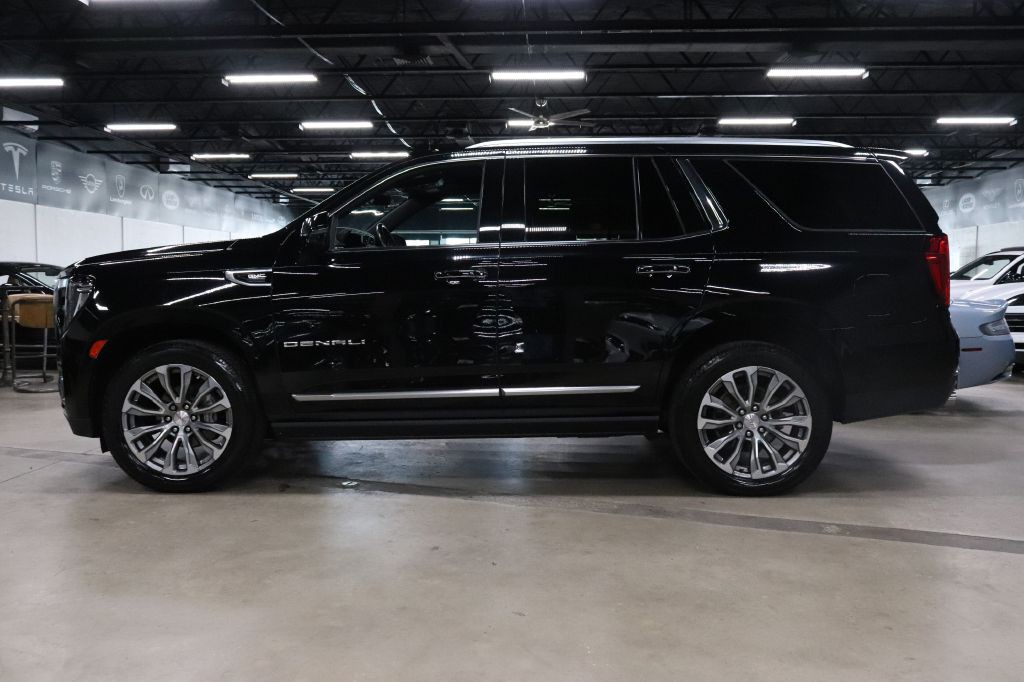 2022 GMC Yukon Image 2
