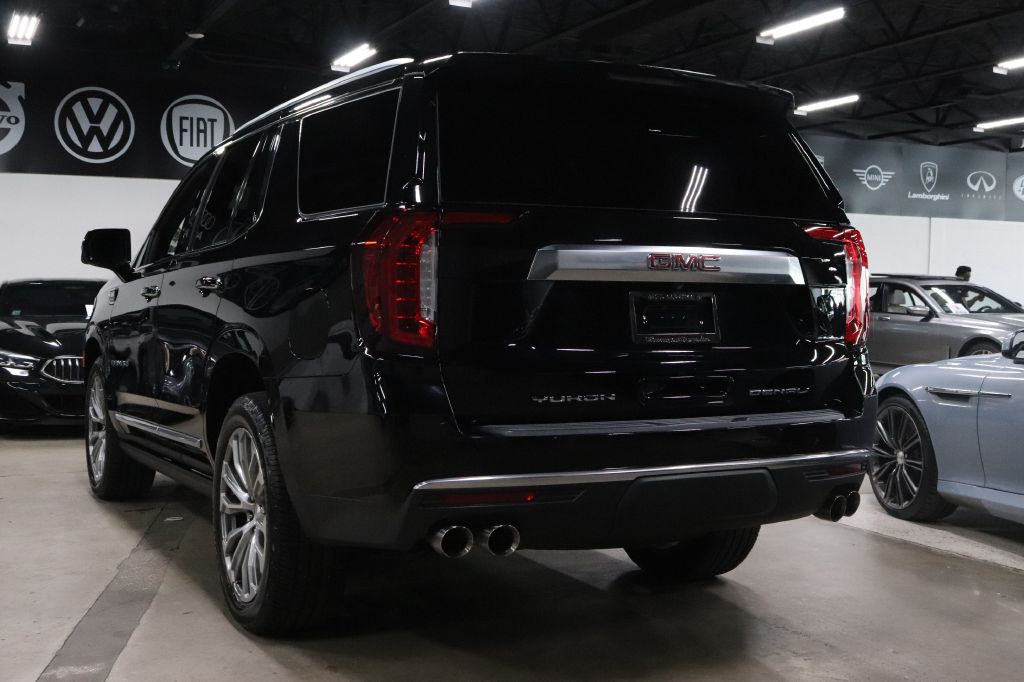2022 GMC Yukon Image 3