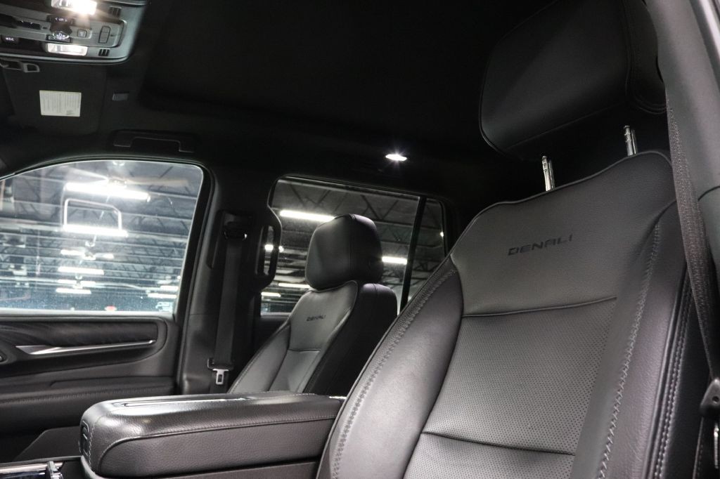 2022 GMC Yukon Image 11