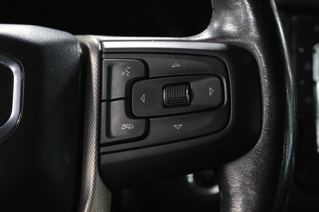 2022 GMC Yukon Image 13