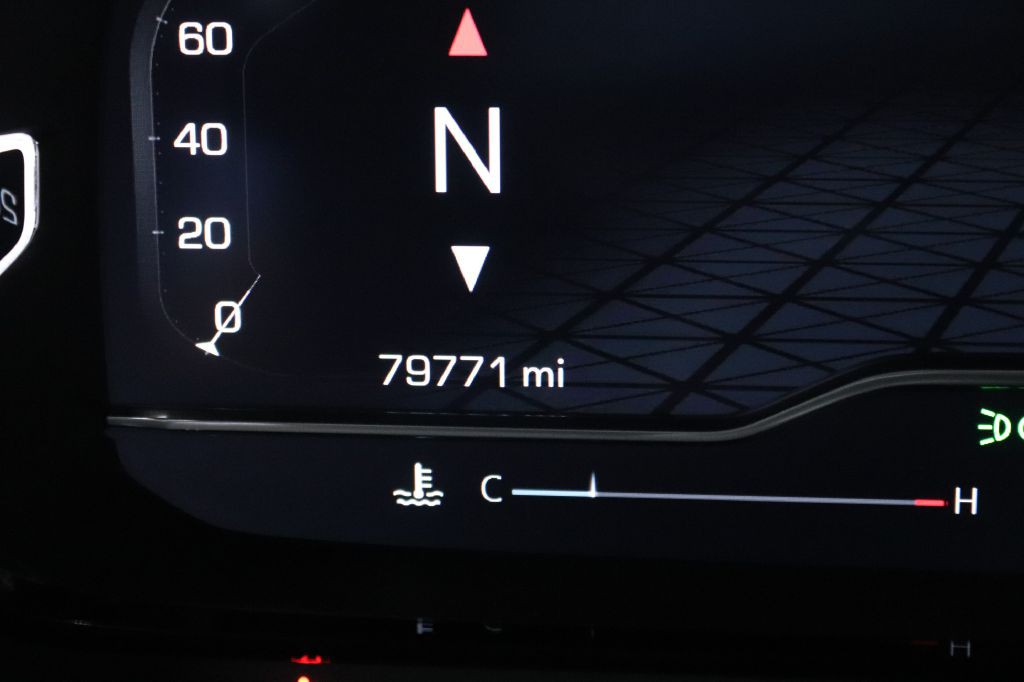 2022 GMC Yukon Image 20