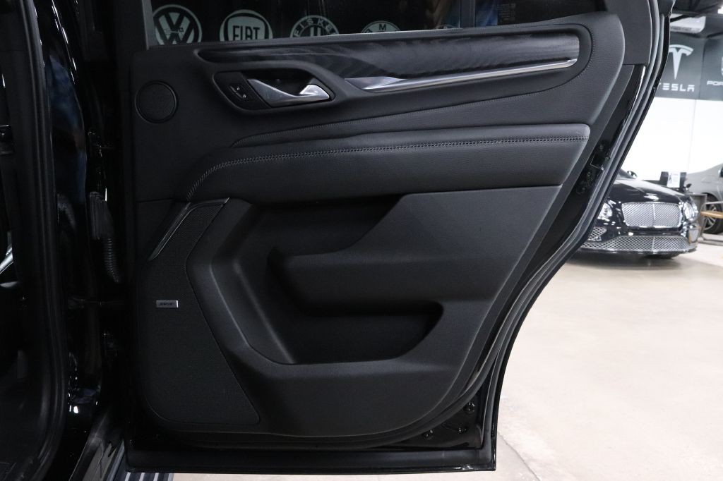 2022 GMC Yukon Image 28