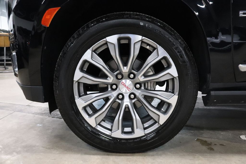 2022 GMC Yukon Image 35