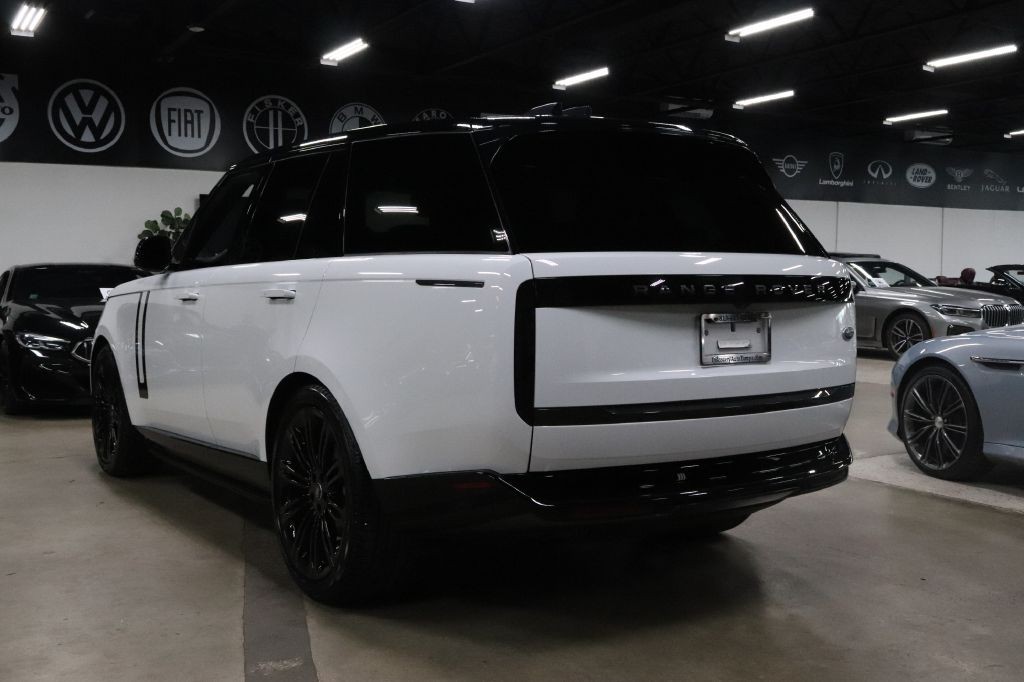 2023 Land Rover Range Rover Image 3