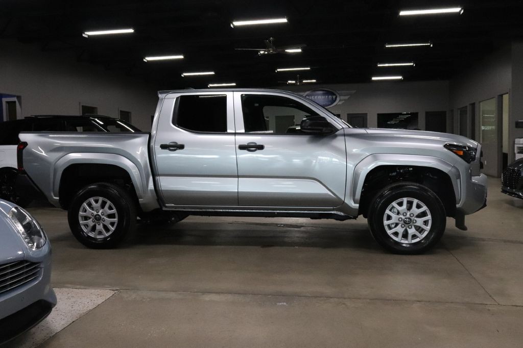 2025 Toyota Tacoma Image 6