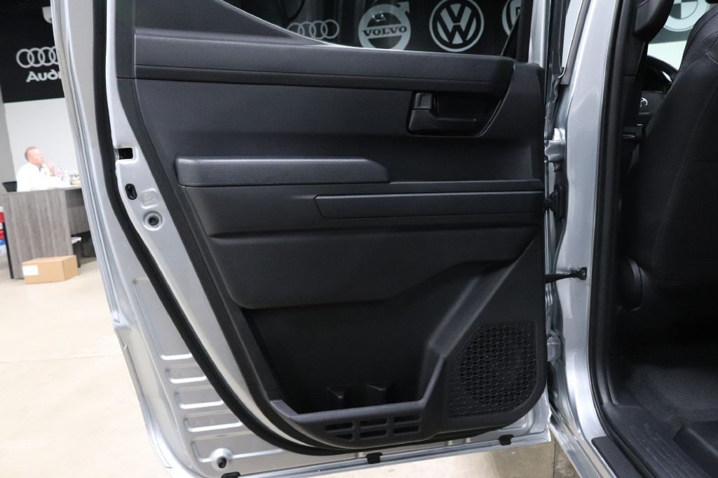 2025 Toyota Tacoma Image 21