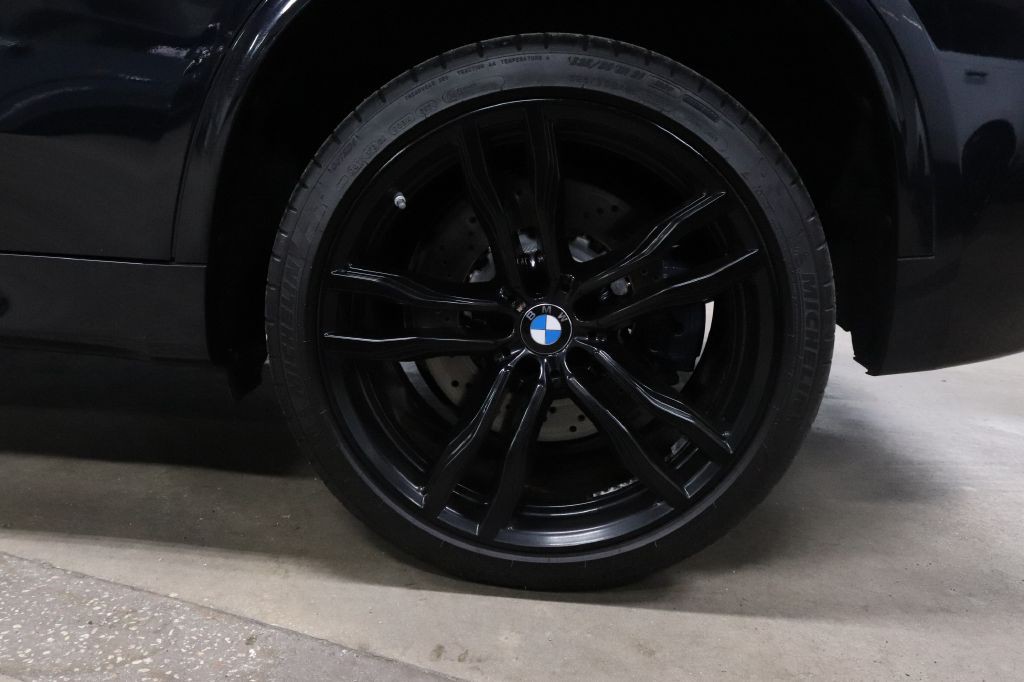 2018 BMW X5 Image 32