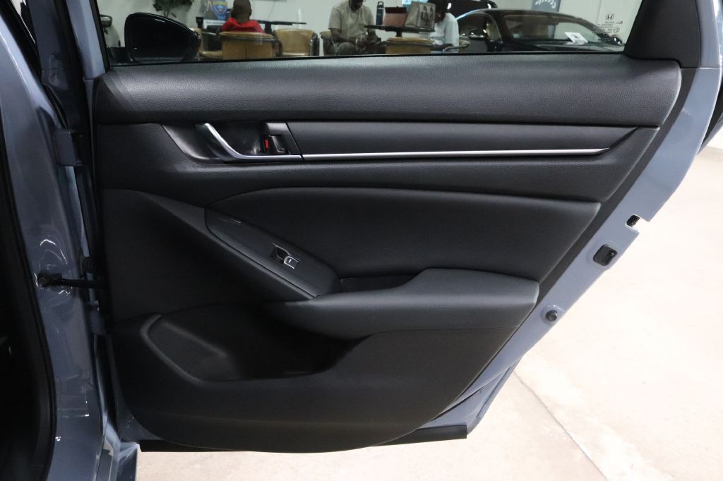 2021 Honda Accord Image 26