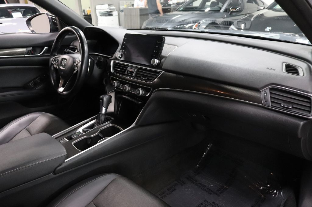 2021 Honda Accord Image 30