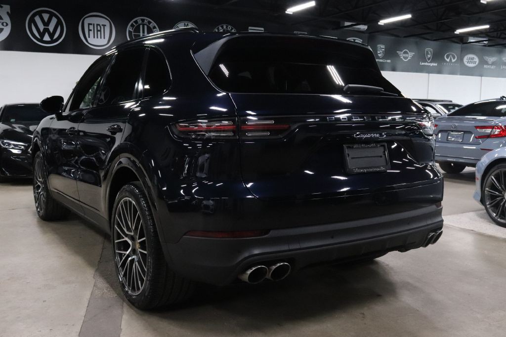 2019 Porsche Cayenne Image 3