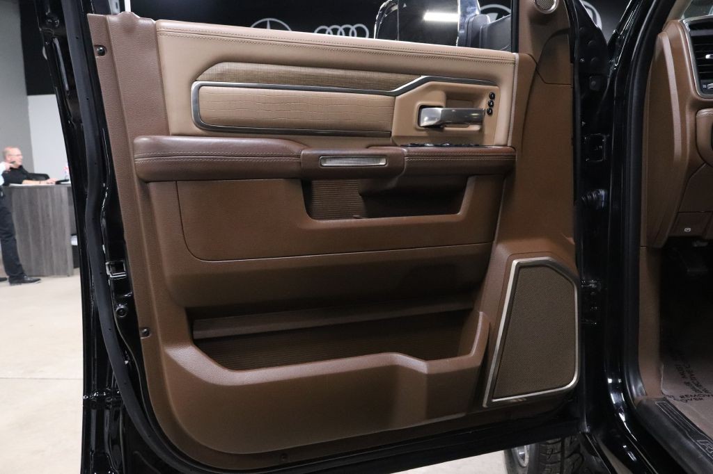 2019 RAM 3500 Image 13