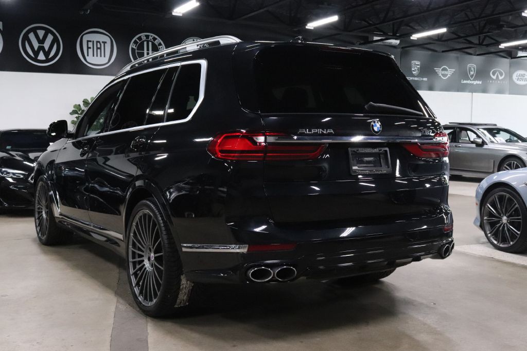 2021 BMW X7 Image 3