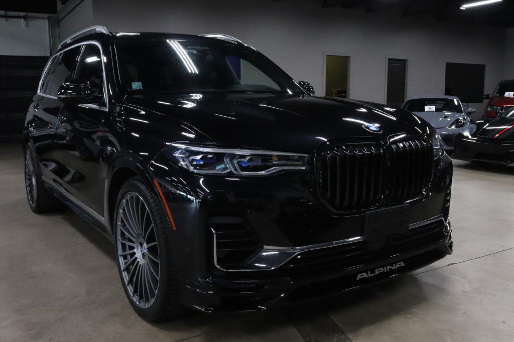 2021 BMW X7 Image 7