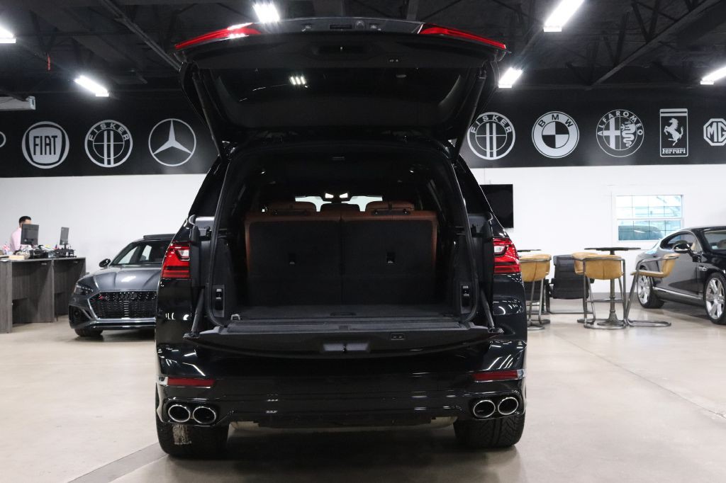 2021 BMW X7 Image 27