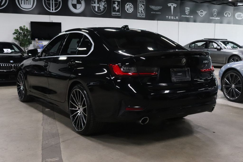 2019 BMW 3 Series Image 3