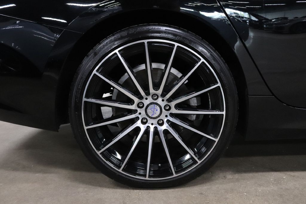 2019 BMW 3 Series Image 32