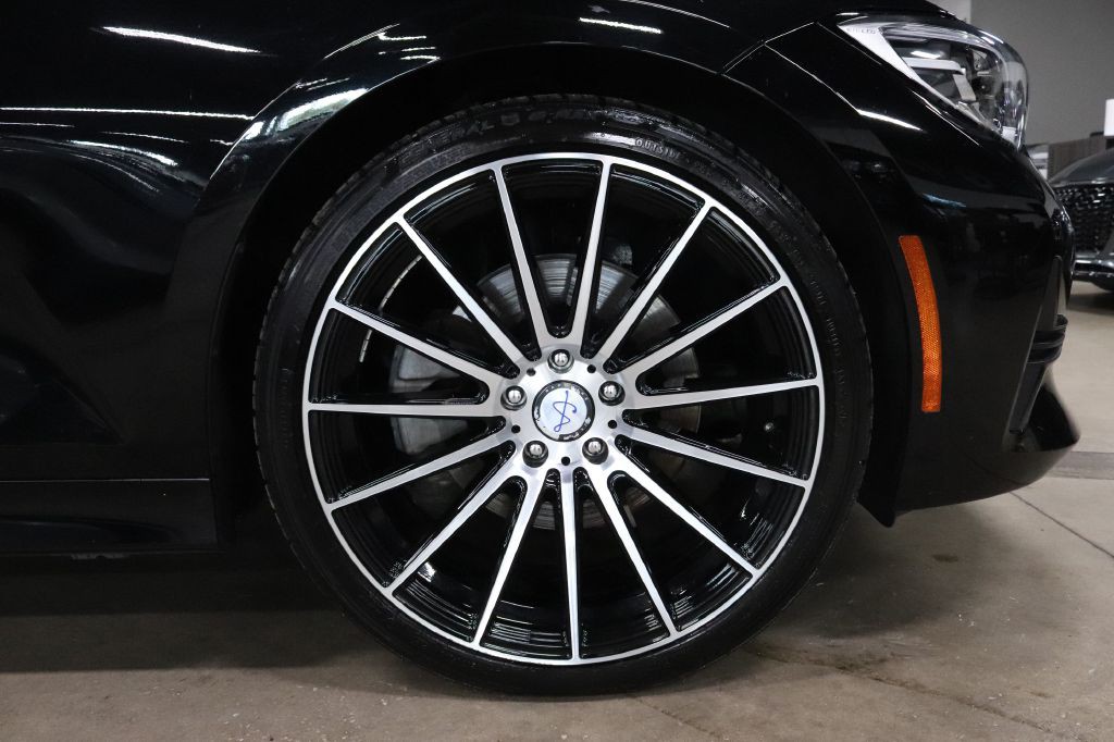 2019 BMW 3 Series Image 33