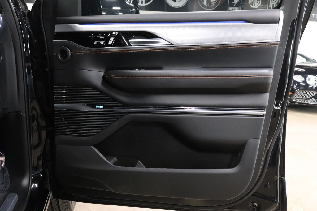 2022 Jeep Grand Cherokee Image 32