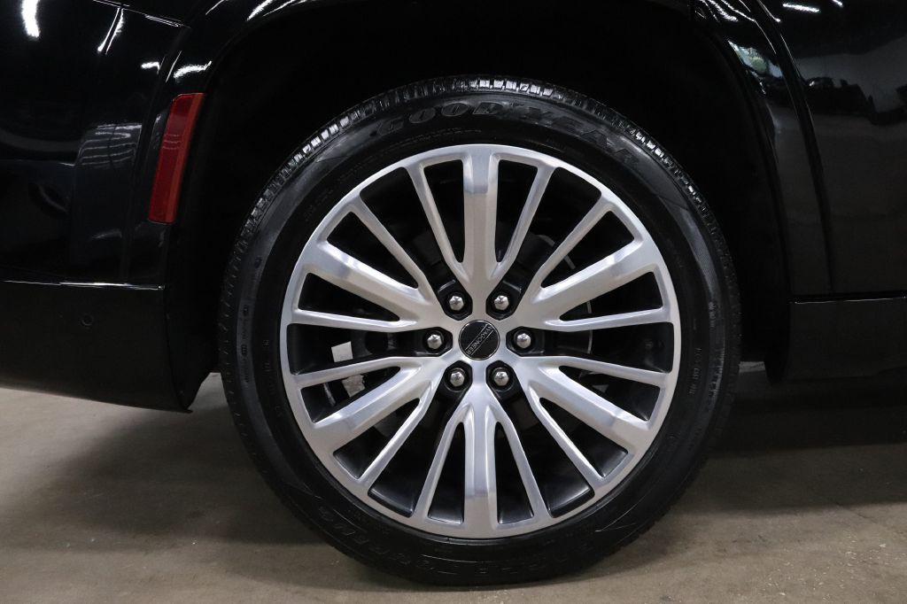 2022 Jeep Grand Cherokee Image 38