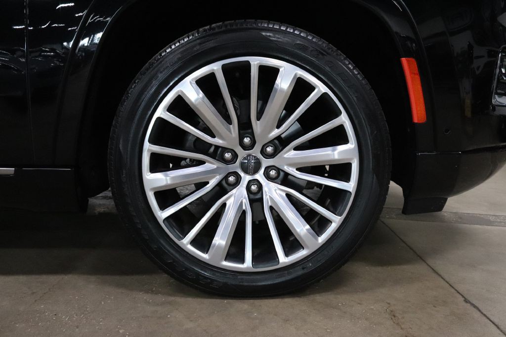 2022 Jeep Grand Cherokee Image 39