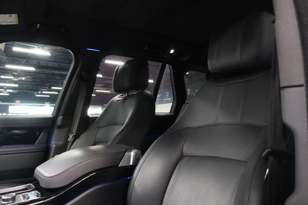 2021 Land Rover Range Rover Image 11