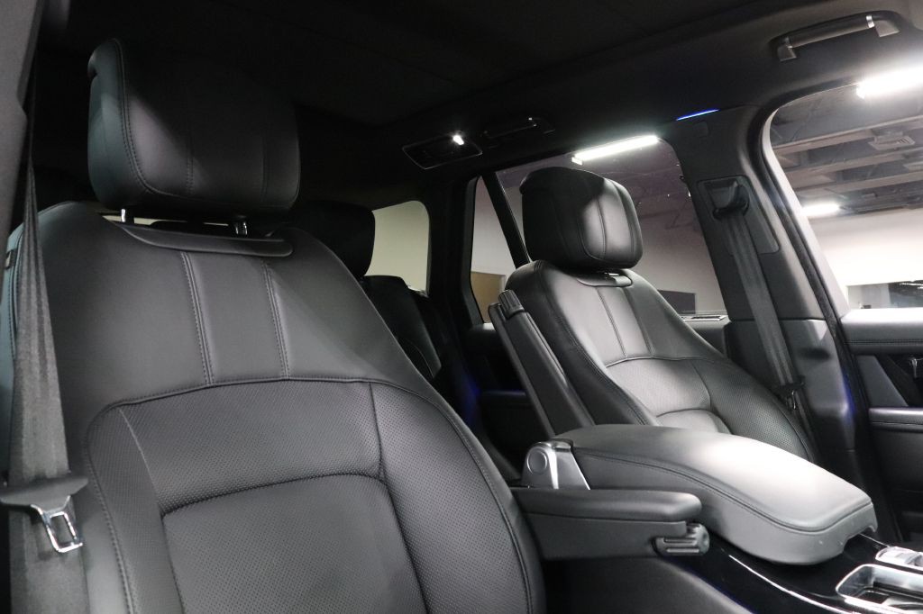 2021 Land Rover Range Rover Image 32