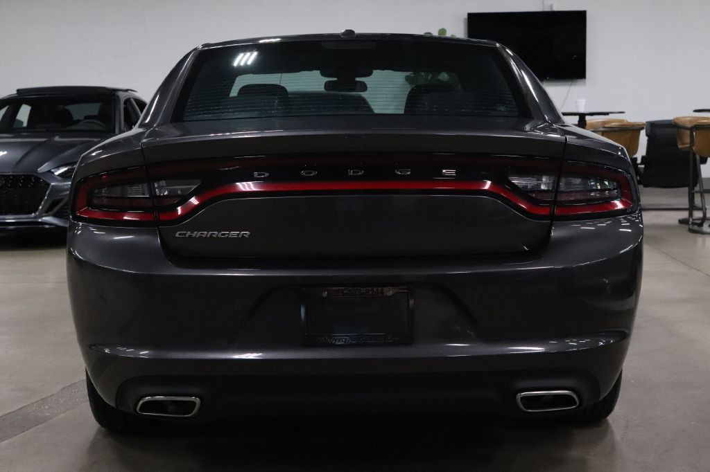 2022 Dodge Charger Image 4