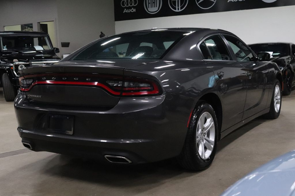 2022 Dodge Charger Image 5