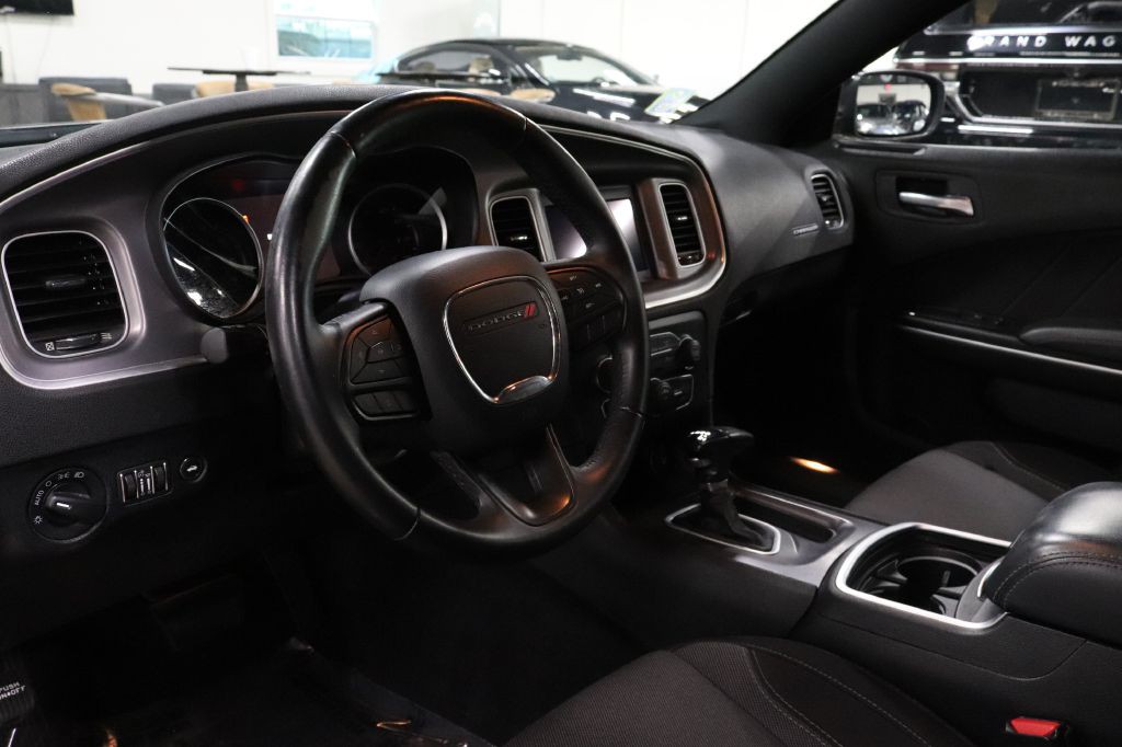 2022 Dodge Charger Image 10