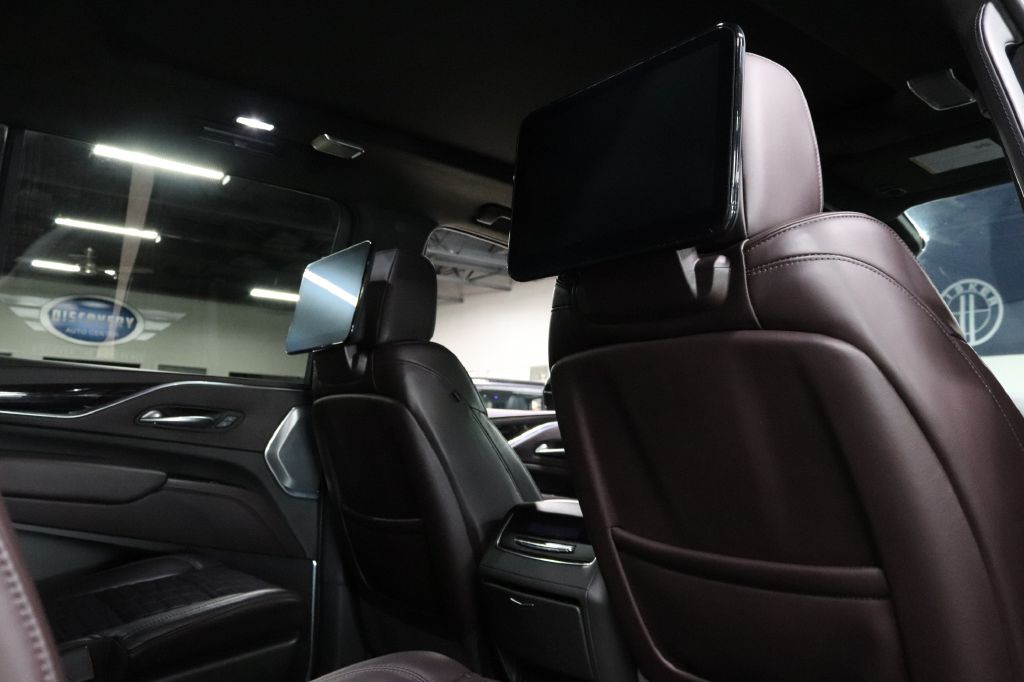 2022 Cadillac Escalade Image 28