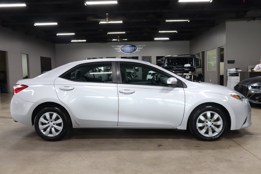 2016 Toyota Corolla Image 6