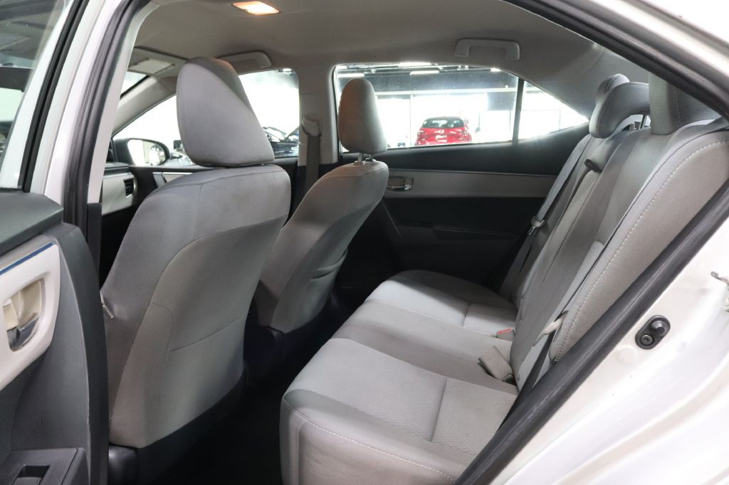 2016 Toyota Corolla Image 11