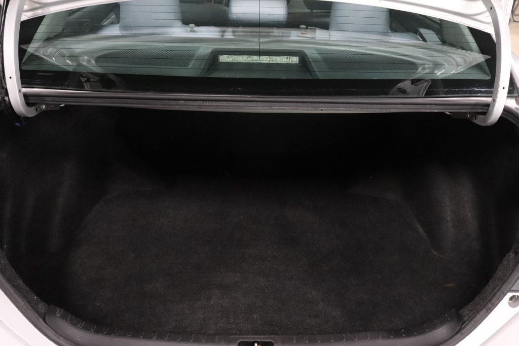 2016 Toyota Corolla Image 12