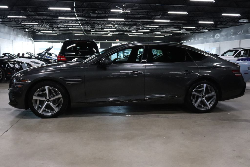 2025 Genesis G80 Image 2