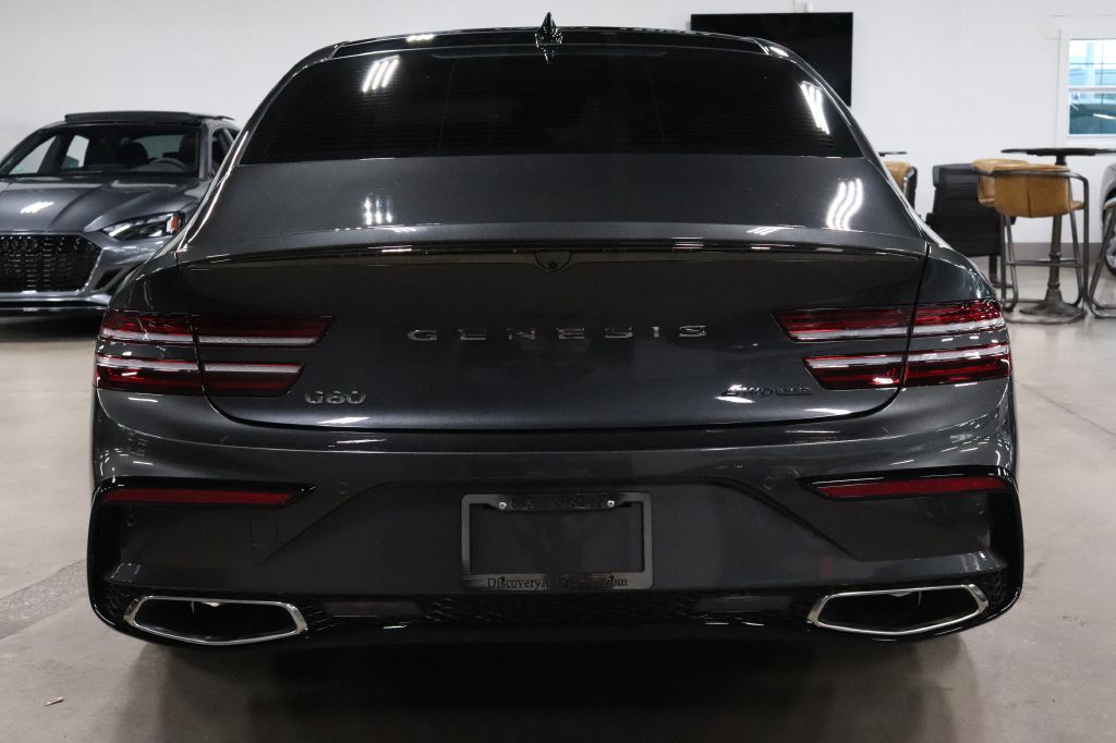 2025 Genesis G80 Image 4