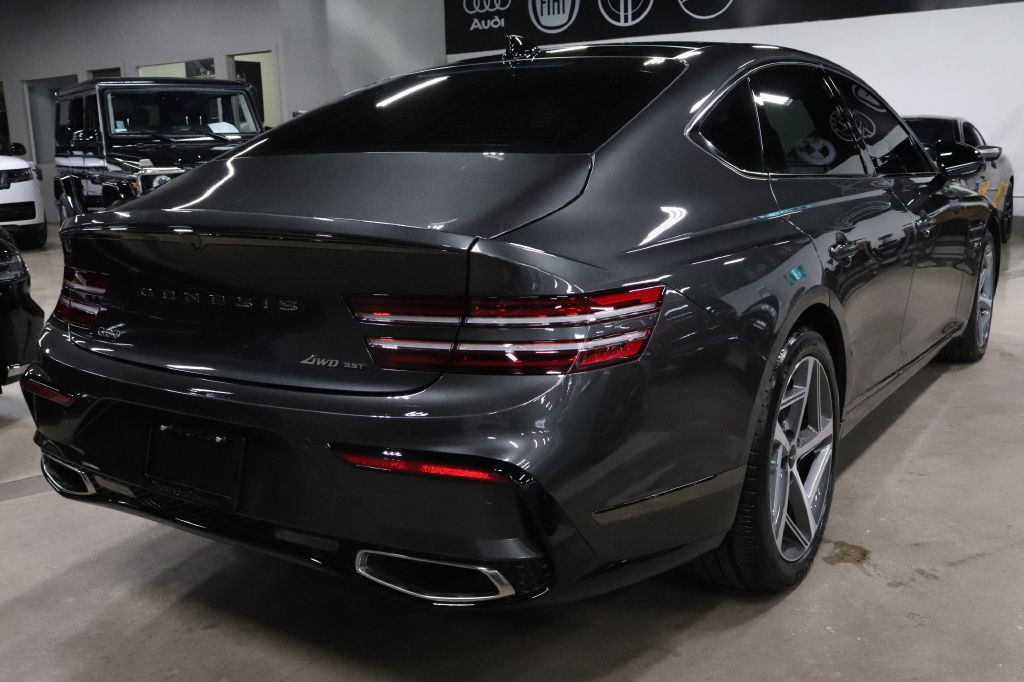 2025 Genesis G80 Image 5