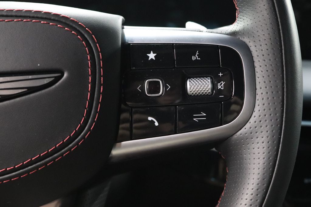 2025 Genesis G80 Image 13