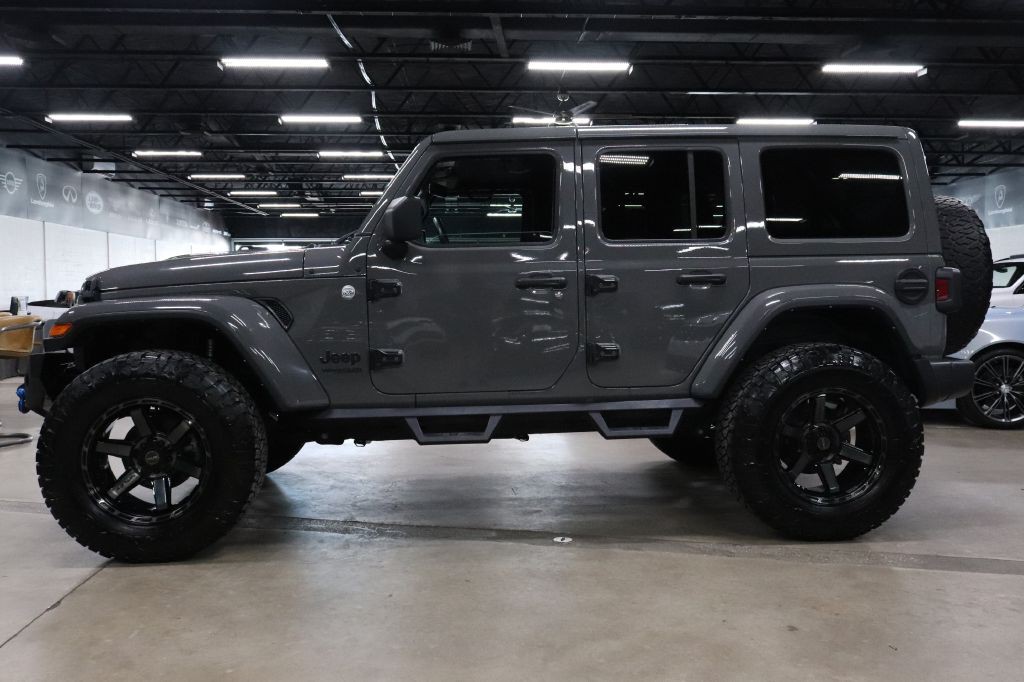 2022 Jeep Wrangler Unlimited Image 2
