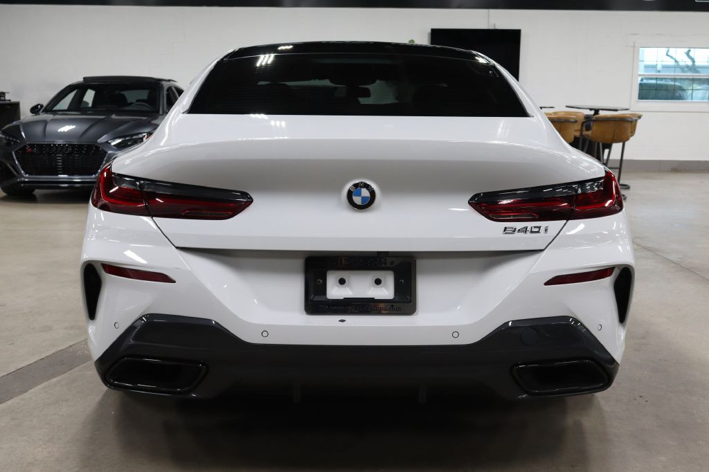 2024 BMW 8 Series Image 4