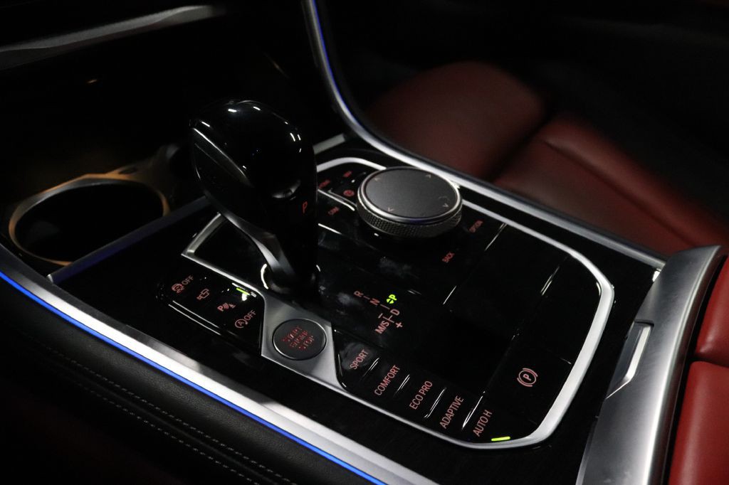 2024 BMW 8 Series Image 18