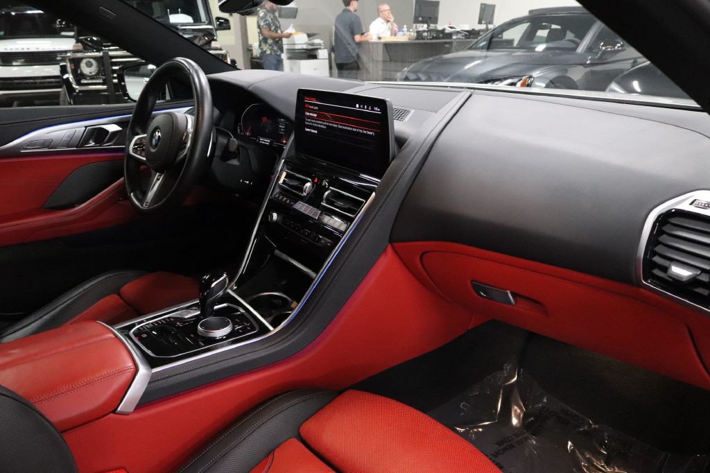 2024 BMW 8 Series Image 32