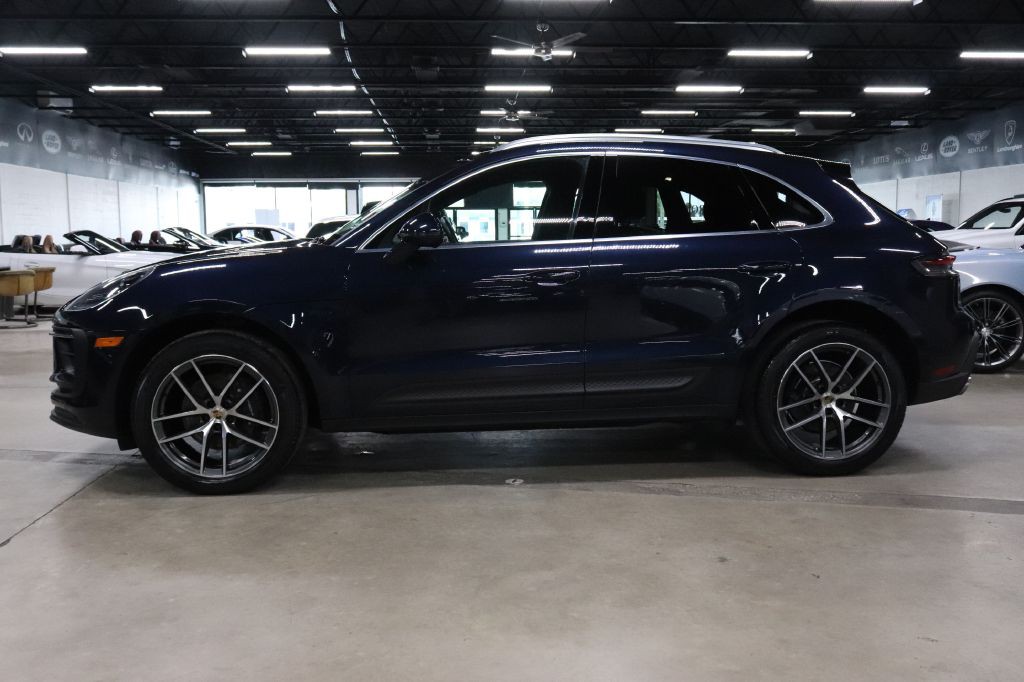 2023 Porsche Macan Image 2